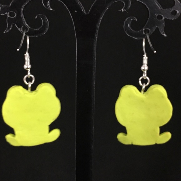 Handmade Polymer Clay Frog Dangle Drop Earrings - Picture 5 of 5